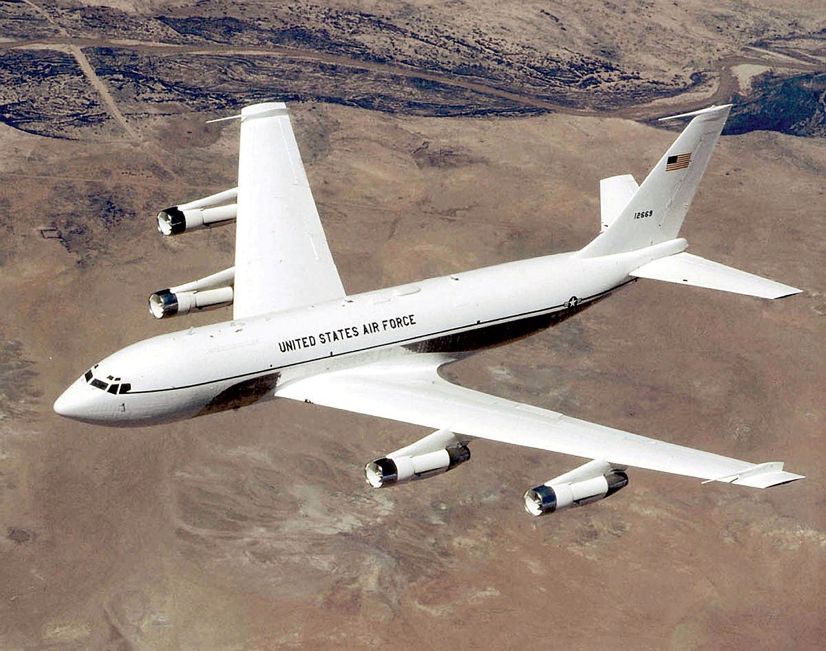 [Image: 1200px-Boeing_C-135C_61-2669_Speckled_Tr...8fd4e2.jpg]