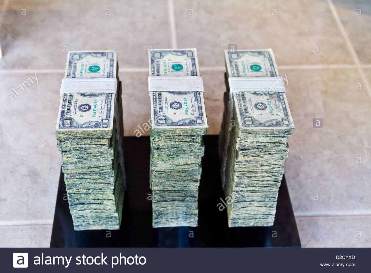 [Image: one-million-dollars-in-stacked-100-bills...f448c5.jpg]
